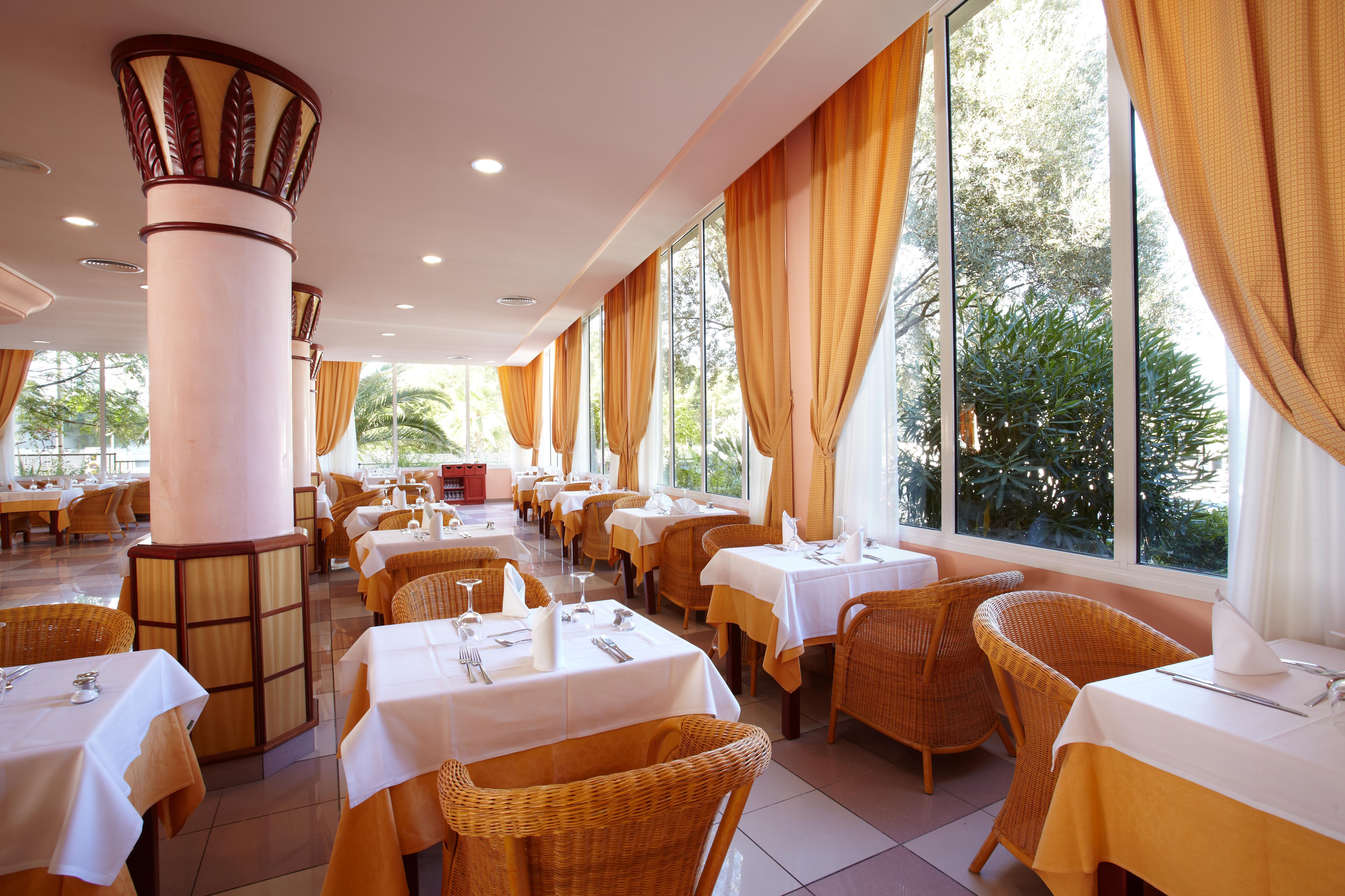 Grupotel Santa Eularia & Spa - Adults Only 산타 에우랄리아 데 리오 외부 사진