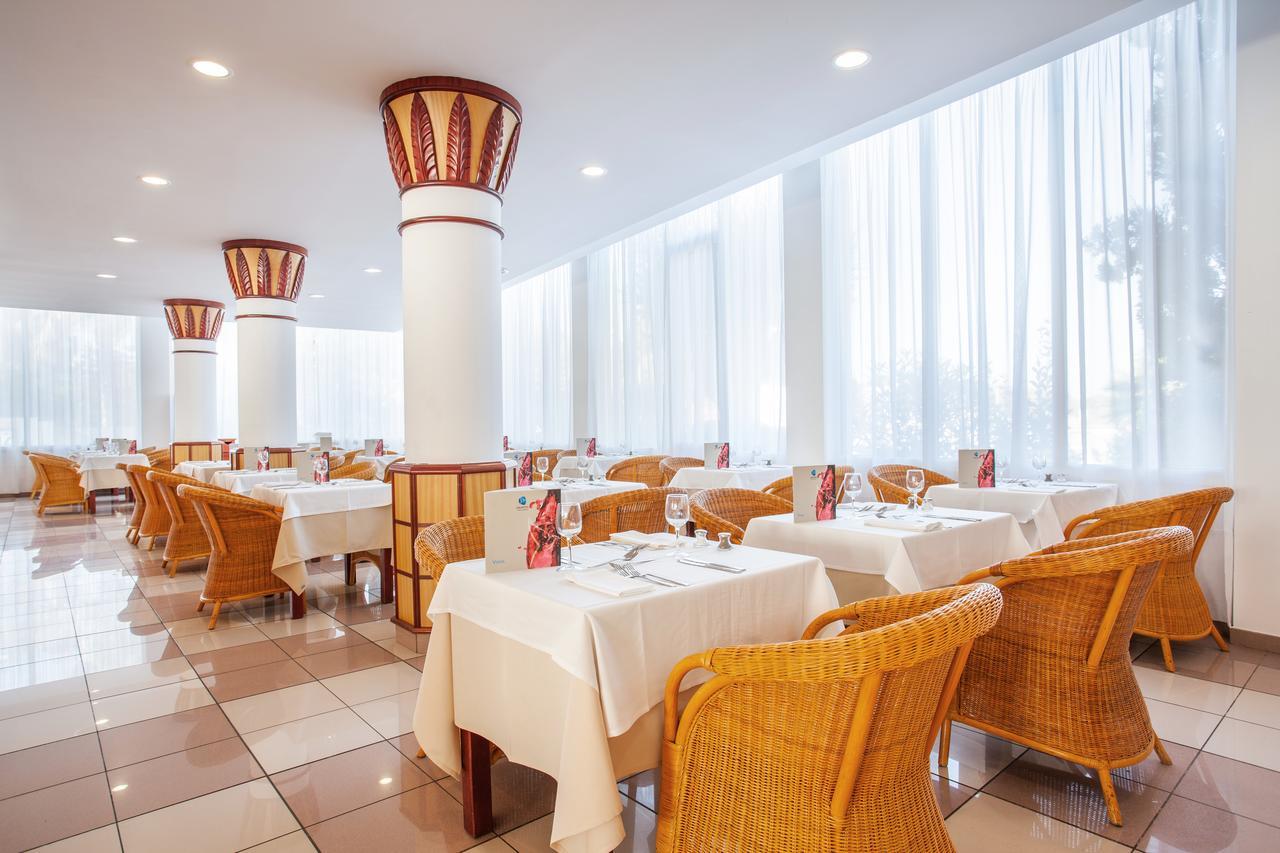 Grupotel Santa Eularia & Spa - Adults Only 산타 에우랄리아 데 리오 외부 사진