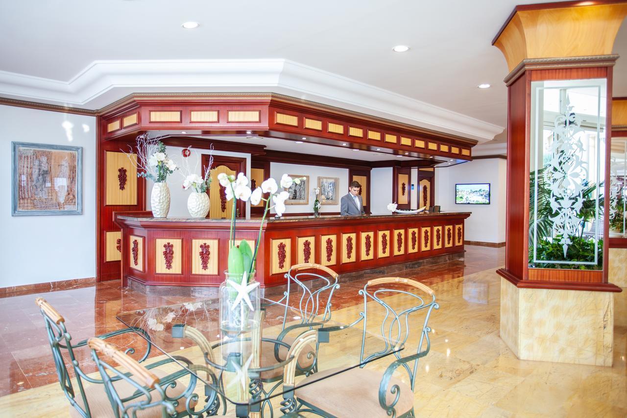 Grupotel Santa Eularia & Spa - Adults Only 산타 에우랄리아 데 리오 외부 사진